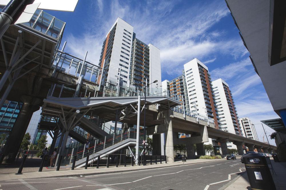 Rojen Apartments Docklands ลอนดอน ภายนอก รูปภาพ